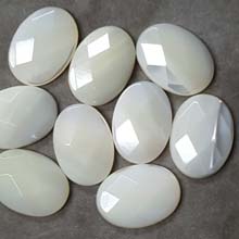 18X25MM FACETED OVAL CABOCHON MOP WHITE(6PCS/BAG)